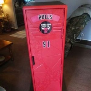 Vintage NBA Chicago Bulls Mini Locker/ Storage